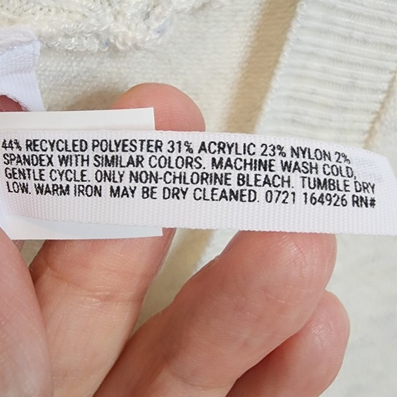 Soma Weekend V-neck pull over sweater- oatmeal color- size XS - Picture 4 of 4